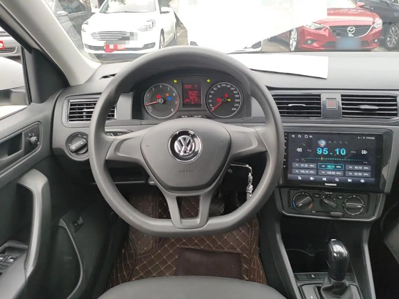 Volkswagen Santana 2021 1.5L Automatic Fashion Edition — миниатюра 13