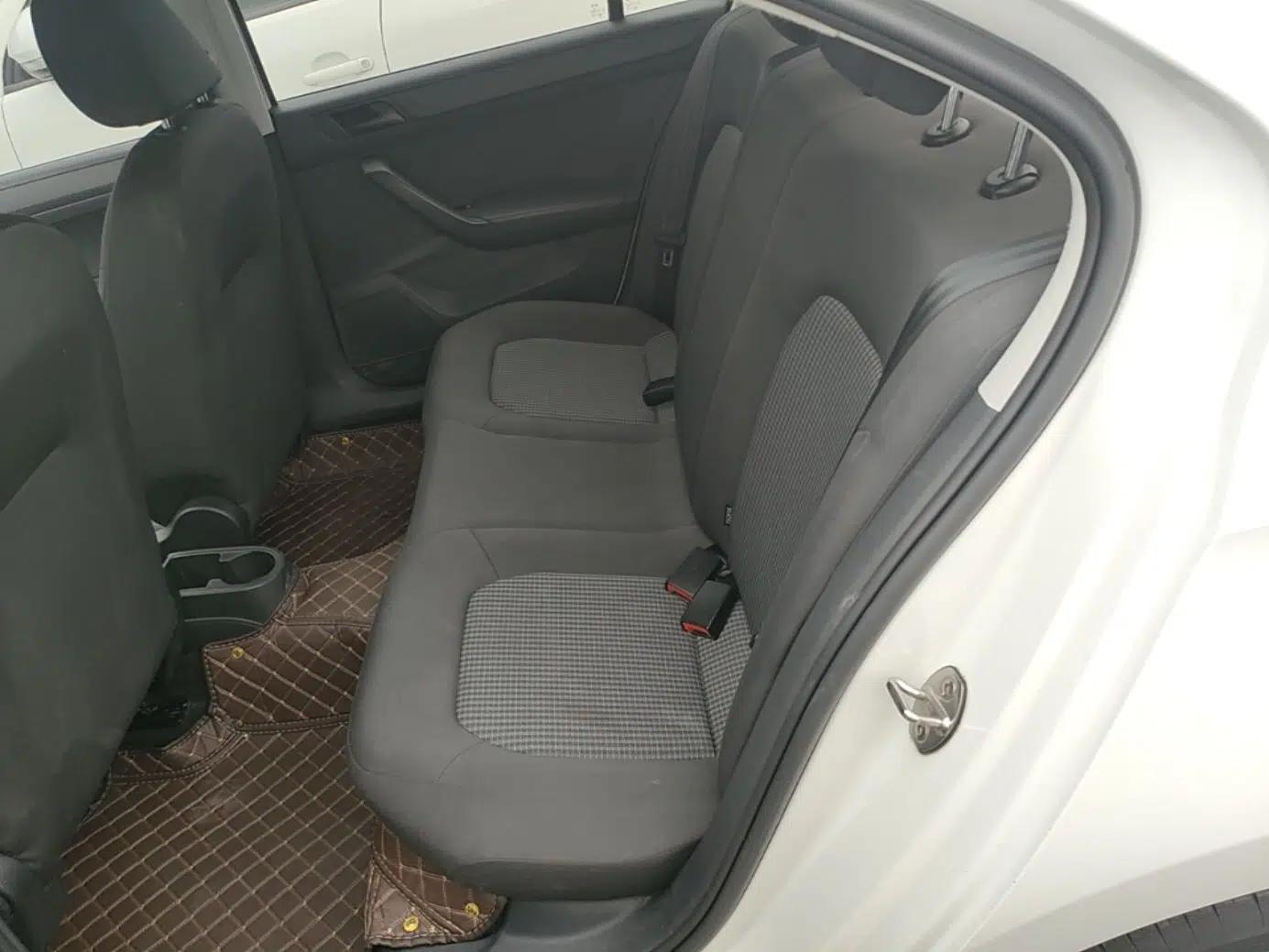 Volkswagen Santana 2021 1.5L Automatic Fashion Edition — миниатюра 20