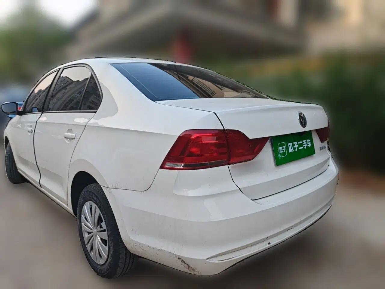 Volkswagen Santana 2021 1.5L Manual Fashion Edition — миниатюра 4