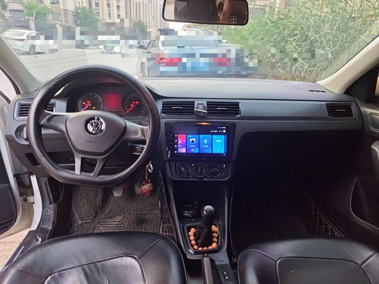 Volkswagen Santana 2021 1.5L Manual Fashion Edition — миниатюра 9