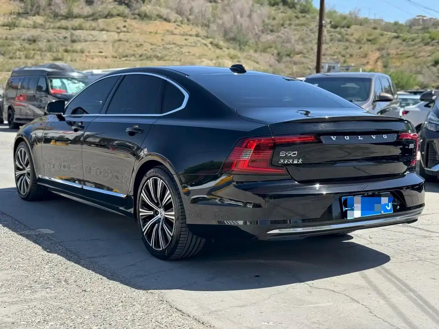 2024 Volvo S90 B5 Inscription Luxury Edition — миниатюра 7