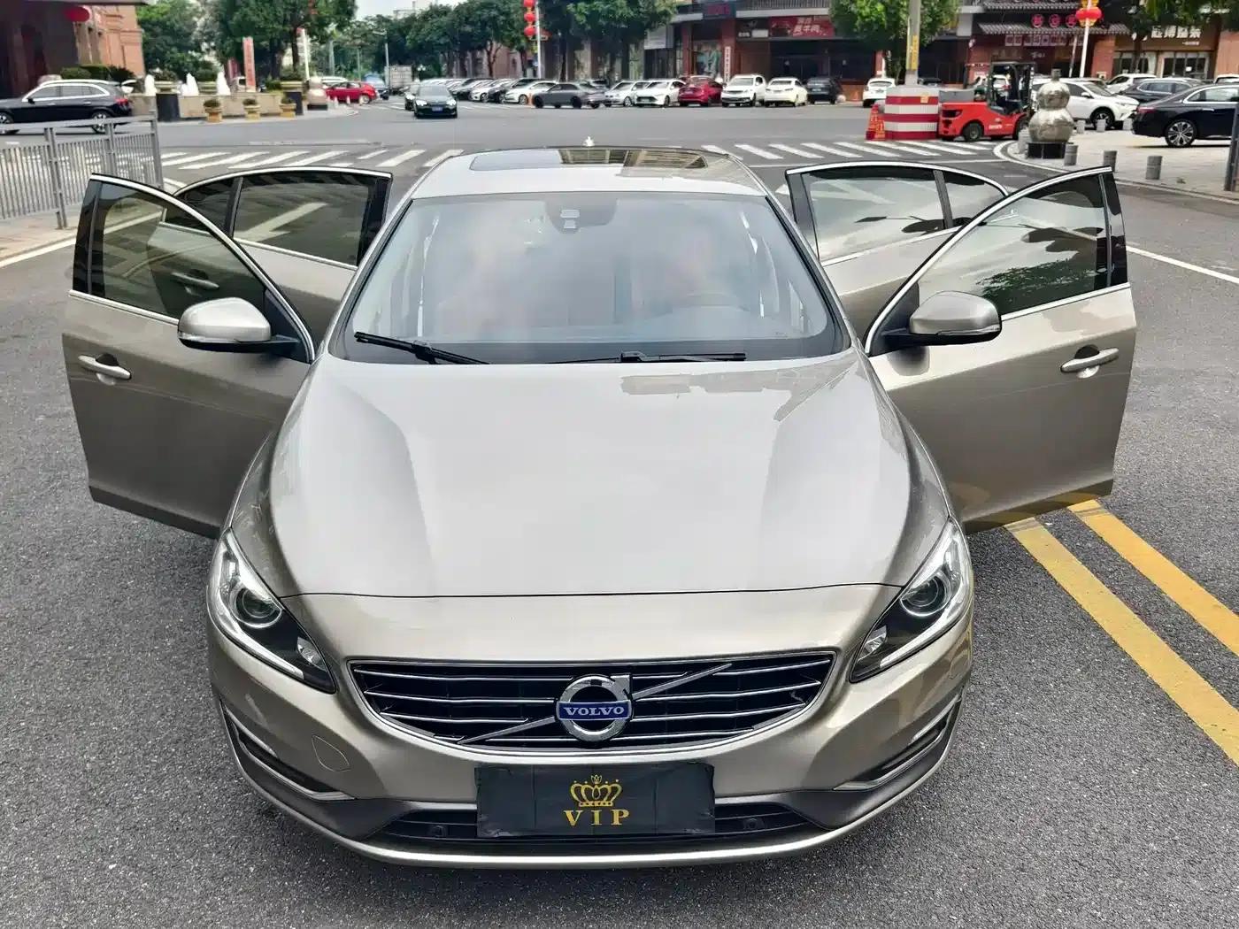 2016 Volvo S60L T5 Smart Edition — миниатюра 9