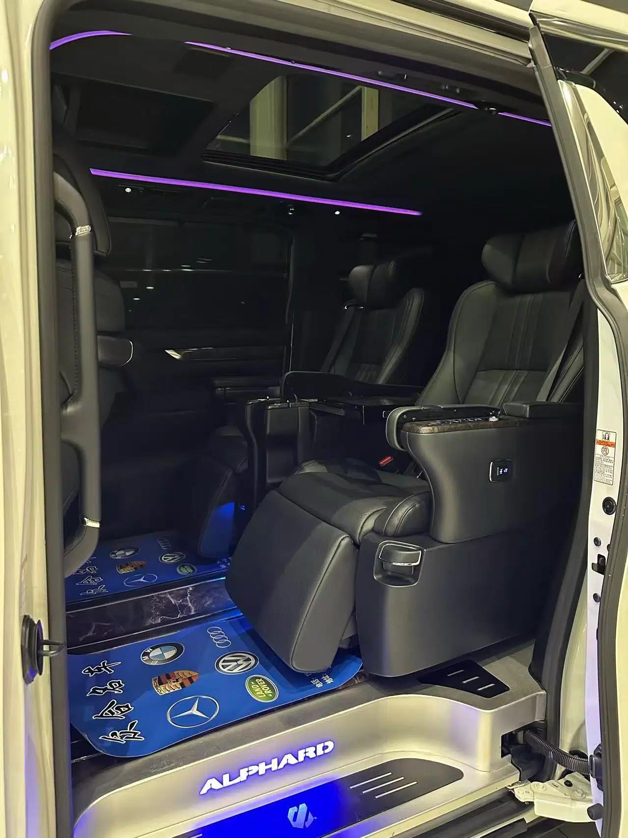 Toyota Alphard 2020 Dual-Engine 2.5L Prestige Edition — миниатюра 14