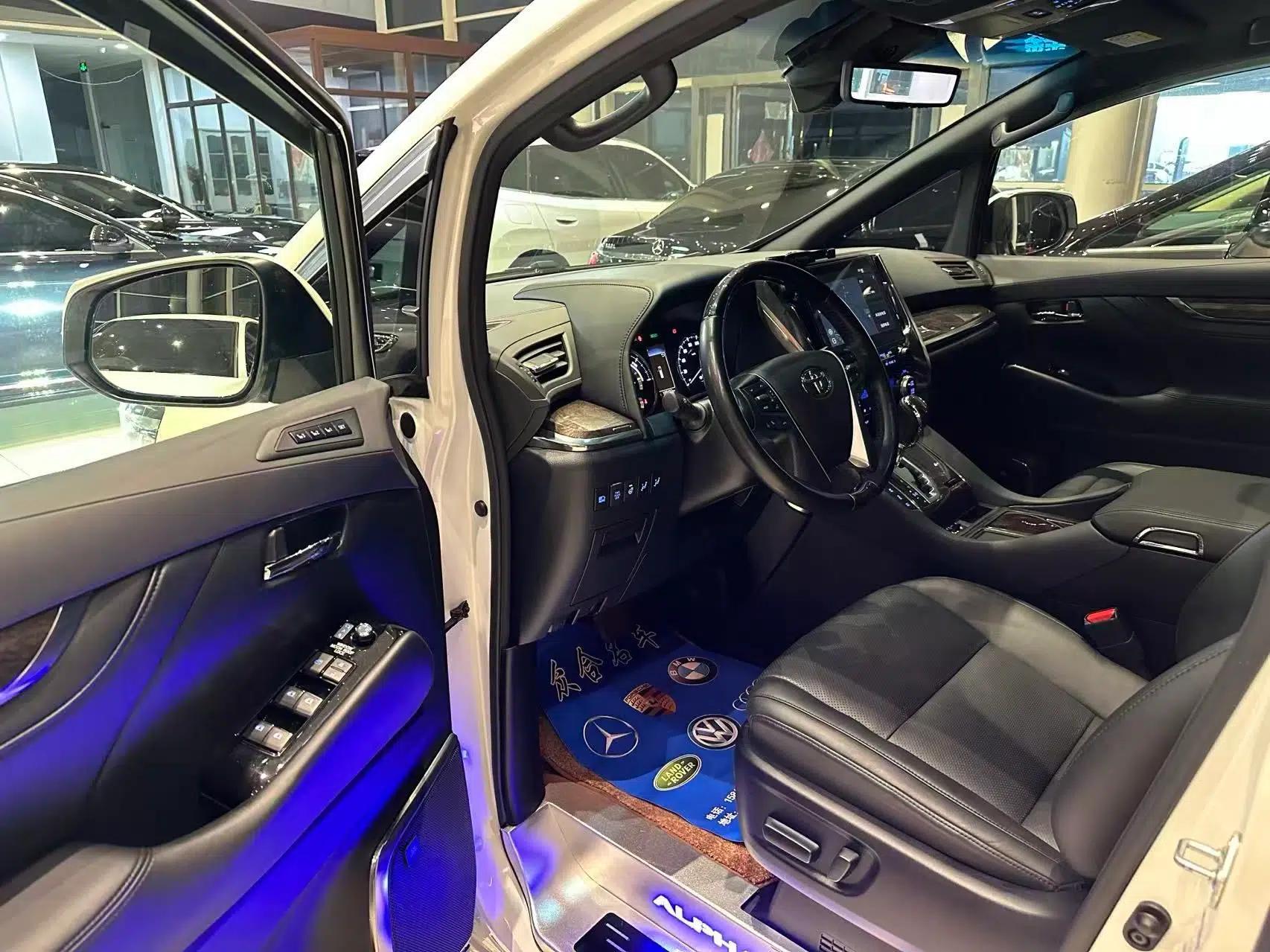 Toyota Alphard 2020 Dual-Engine 2.5L Prestige Edition — миниатюра 15