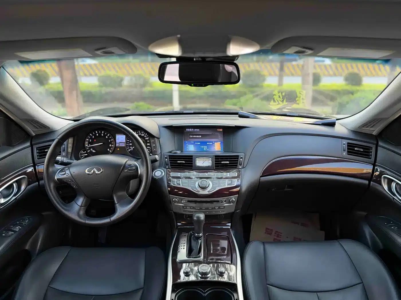 Infiniti Q70 2019 Q70L 2.0T Enjoy Edition — миниатюра 5