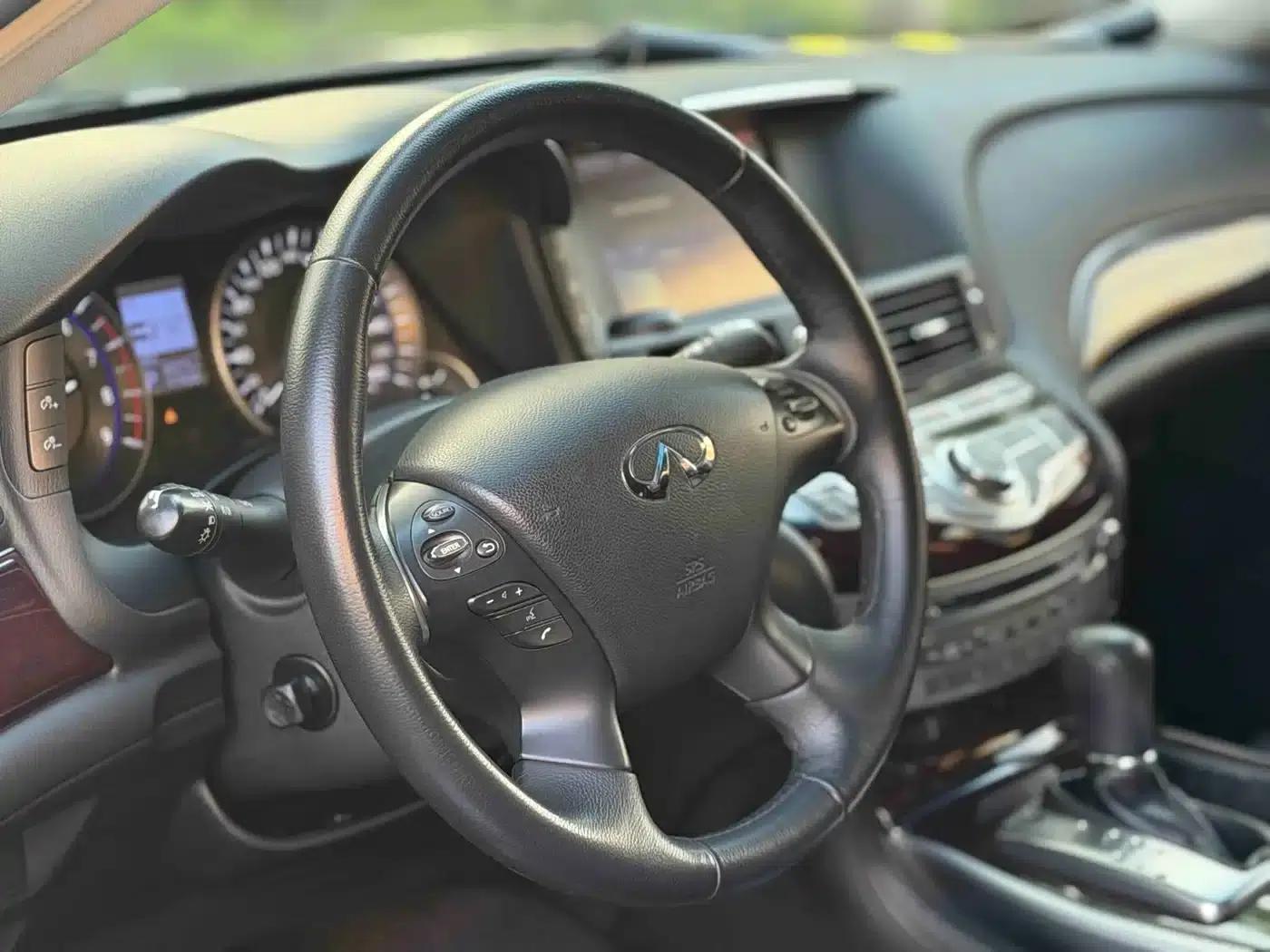 Infiniti Q70 2019 Q70L 2.0T Enjoy Edition — миниатюра 6