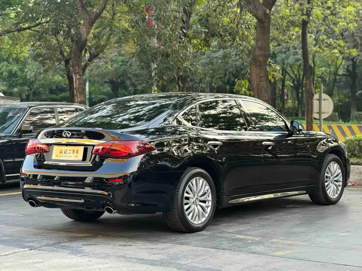Infiniti Q70 2019 Q70L 2.0T Enjoy Edition — миниатюра 10