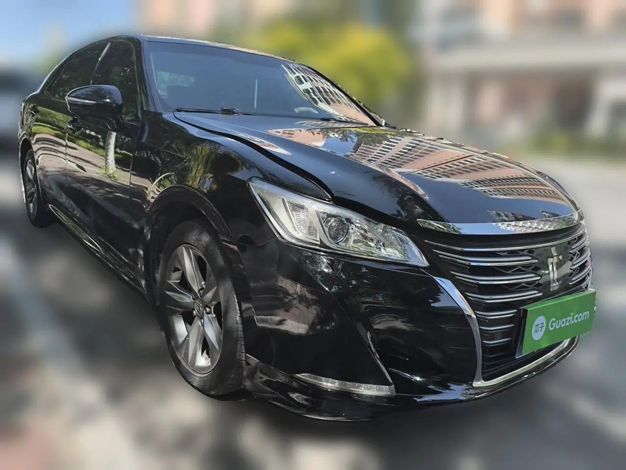Toyota Crown 2015 2.0T Pioneer Edition — миниатюра 3