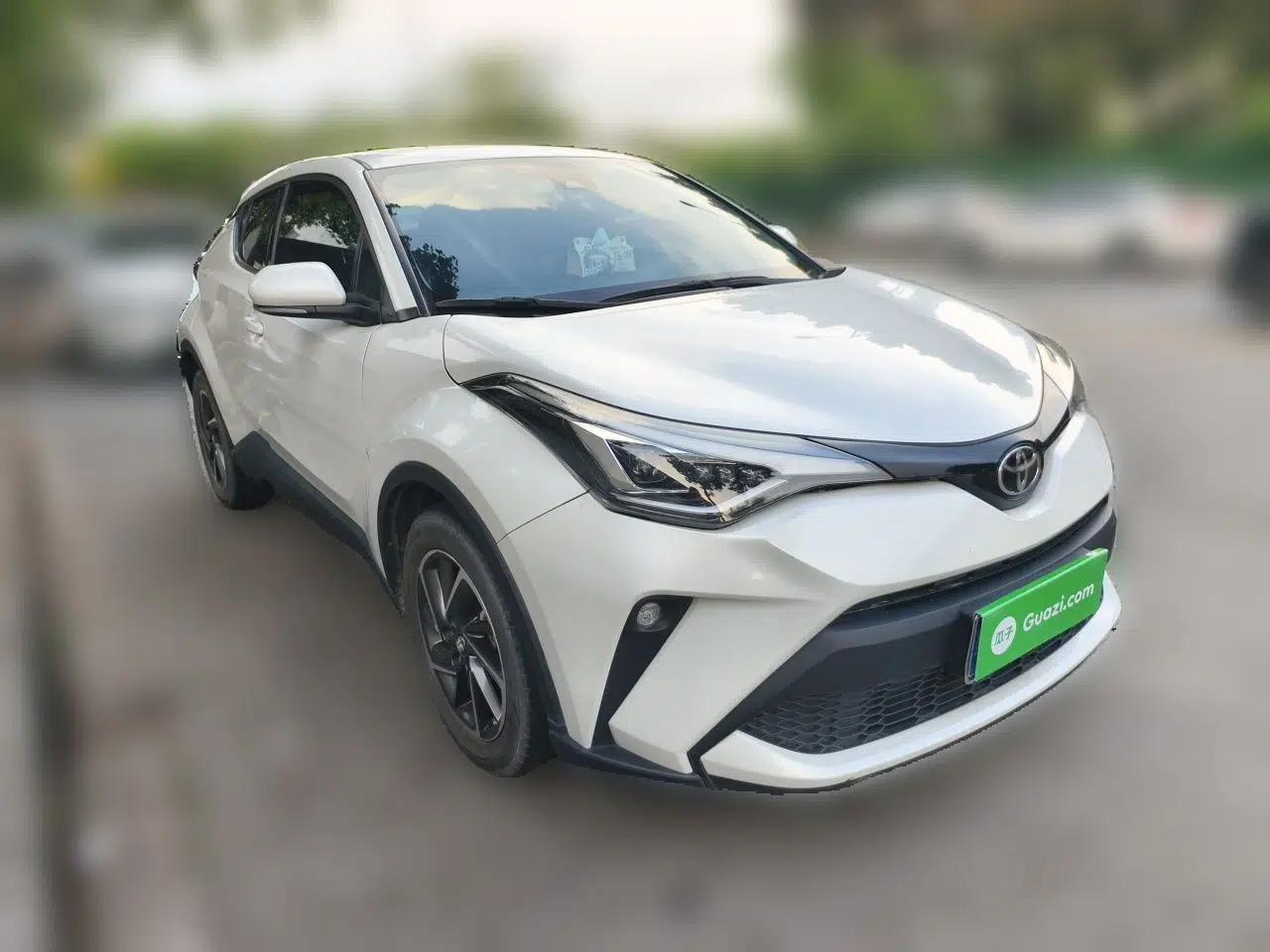 Toyota C-HR 2021 2.0L Luxury Edition — миниатюра 3