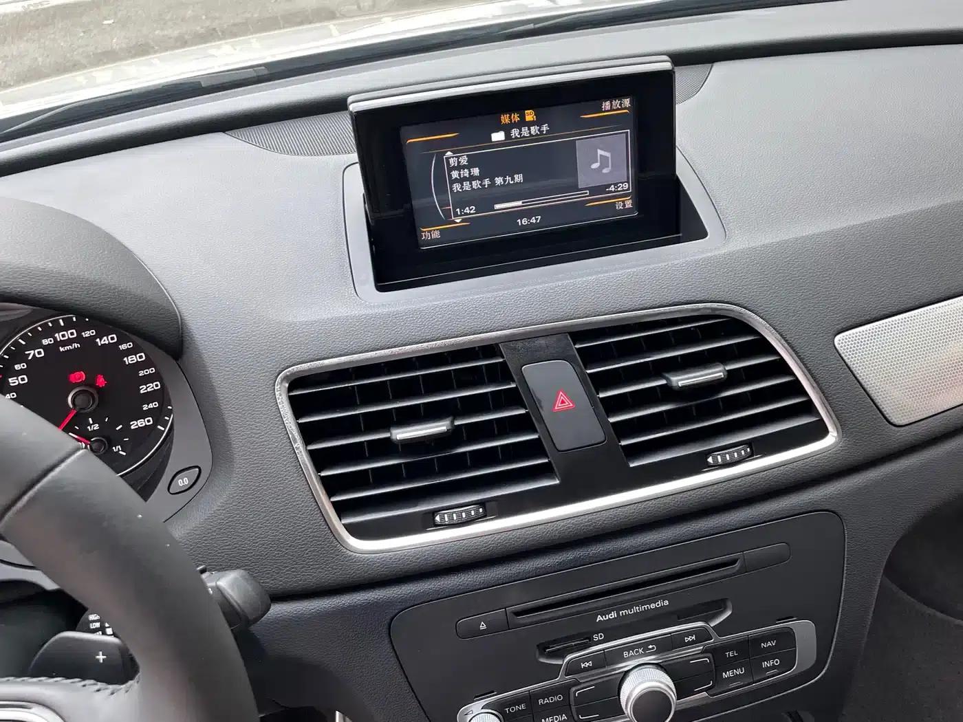 Audi Q3 2013 35 TFSI Comfort — миниатюра 11