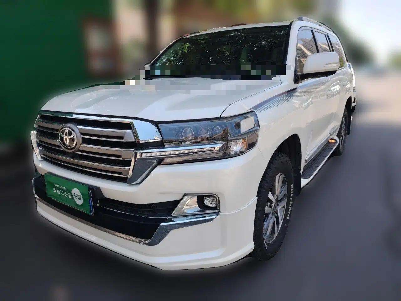 Toyota Land Cruiser — миниатюра 1
