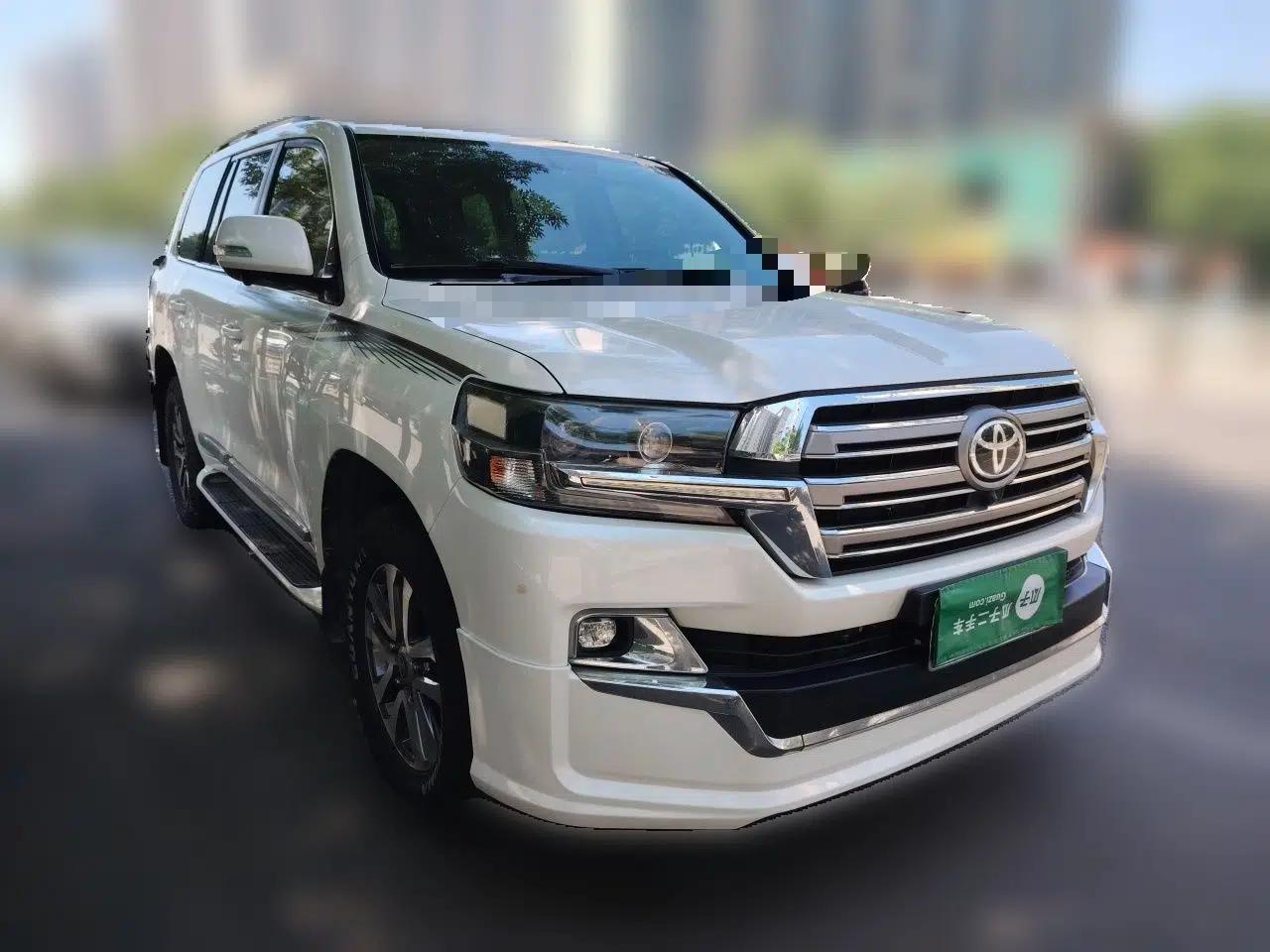 Toyota Land Cruiser — миниатюра 3