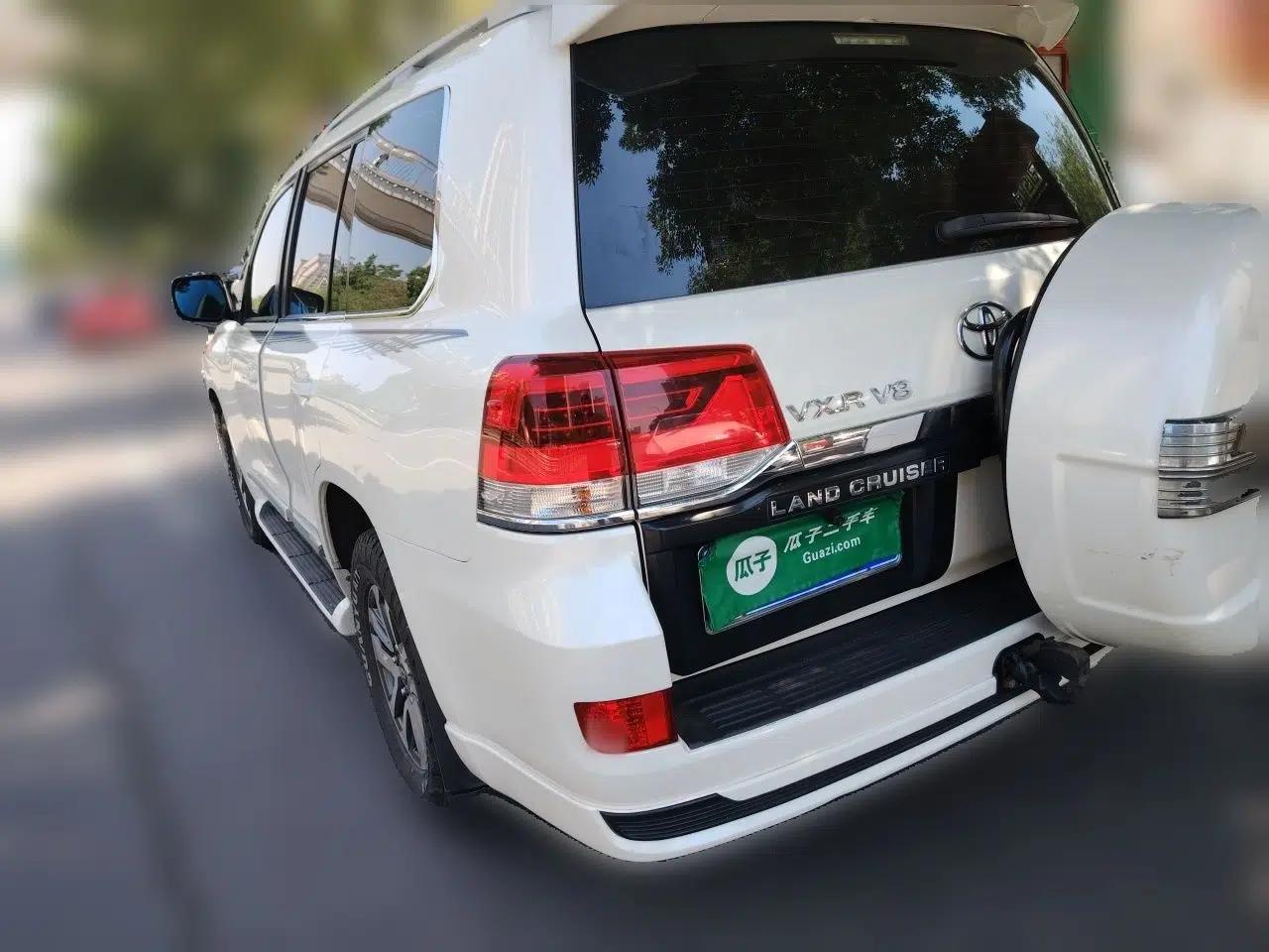 Toyota Land Cruiser — миниатюра 4