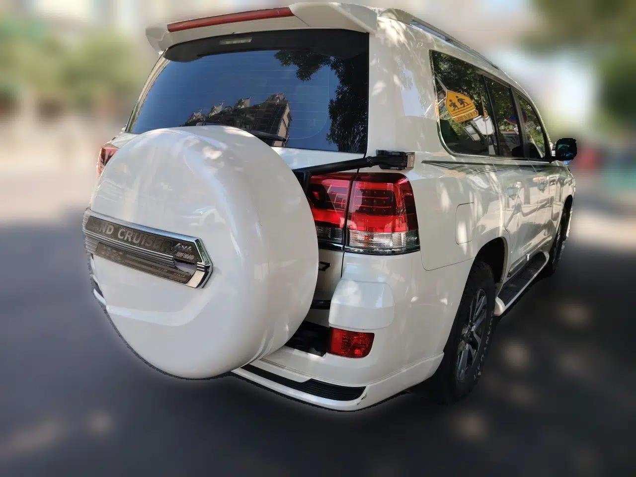 Toyota Land Cruiser — миниатюра 6