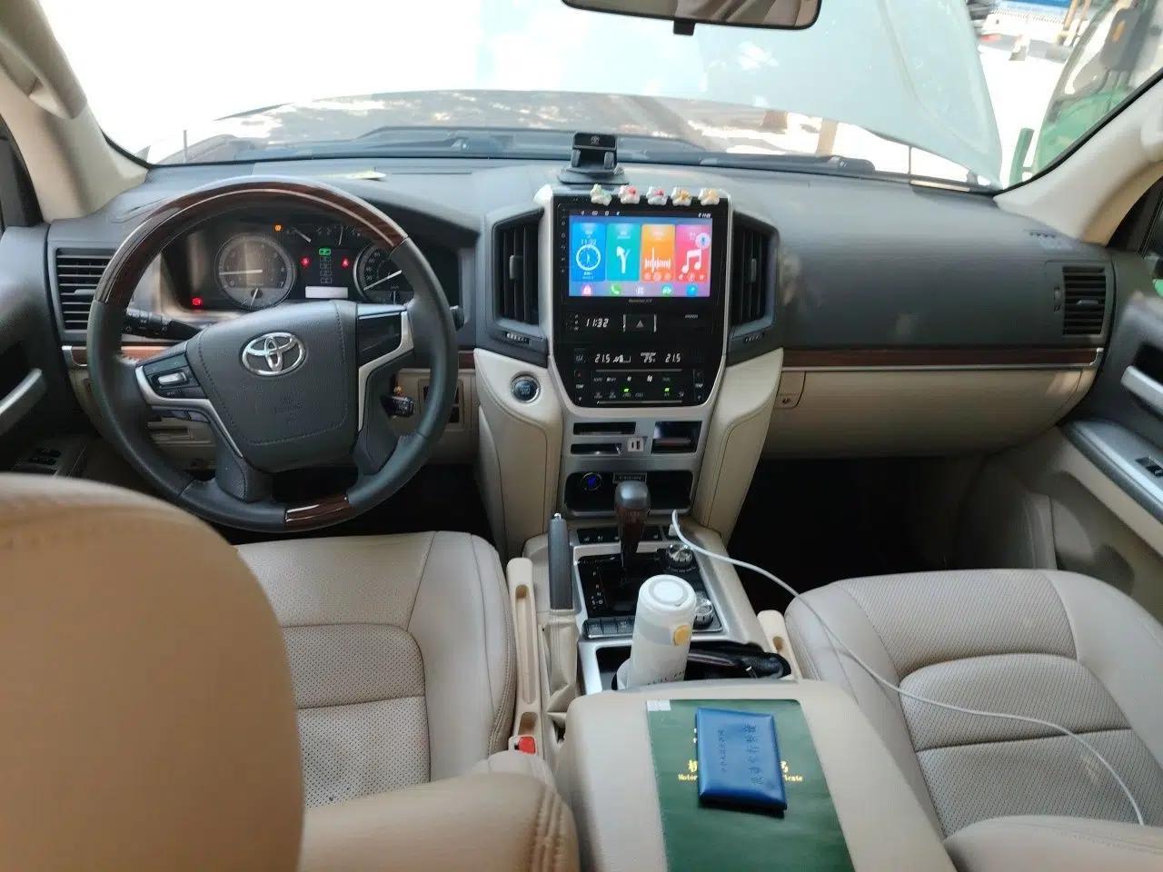 Toyota Land Cruiser — миниатюра 9