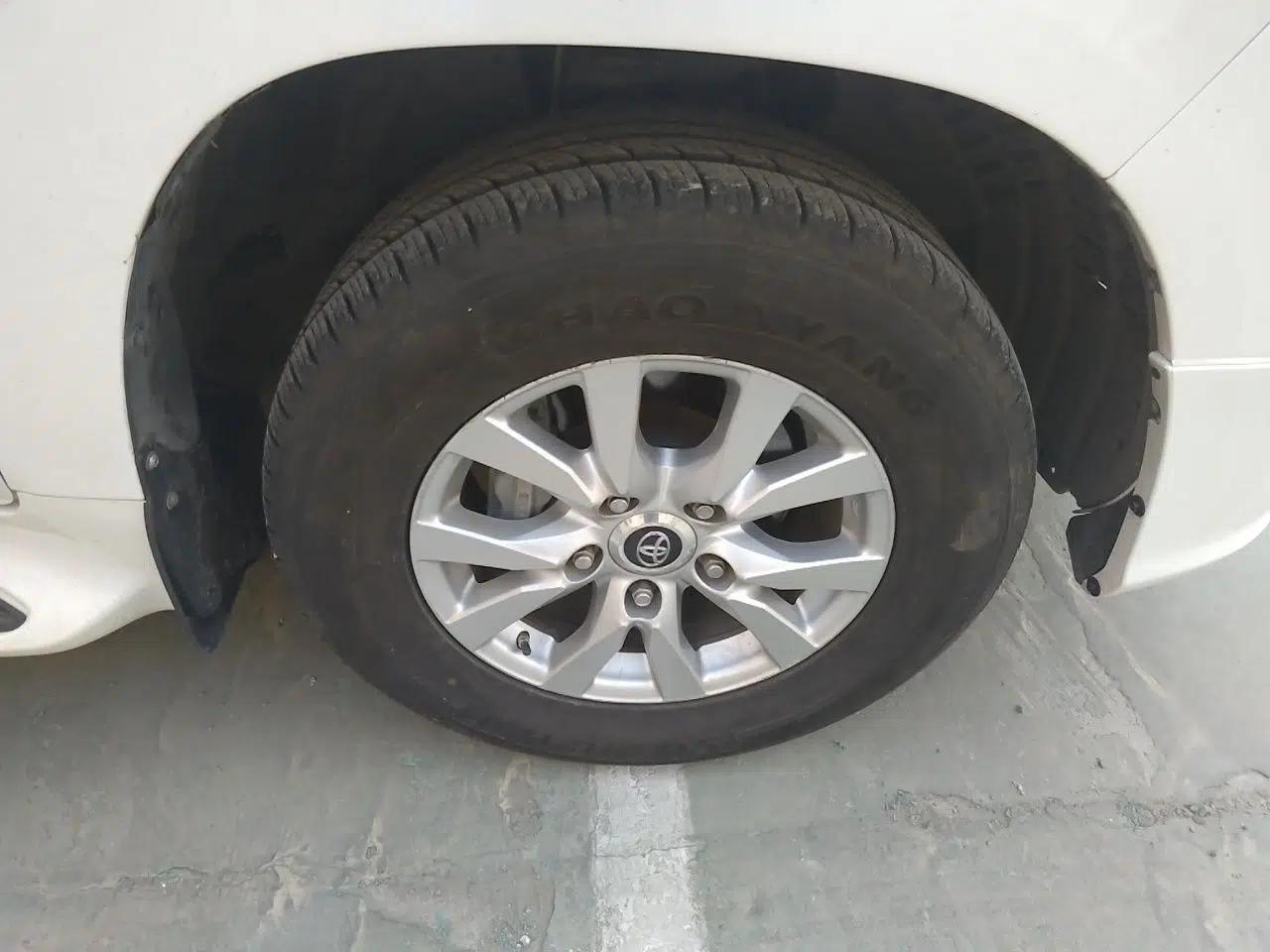 Toyota Land Cruiser — миниатюра 8
