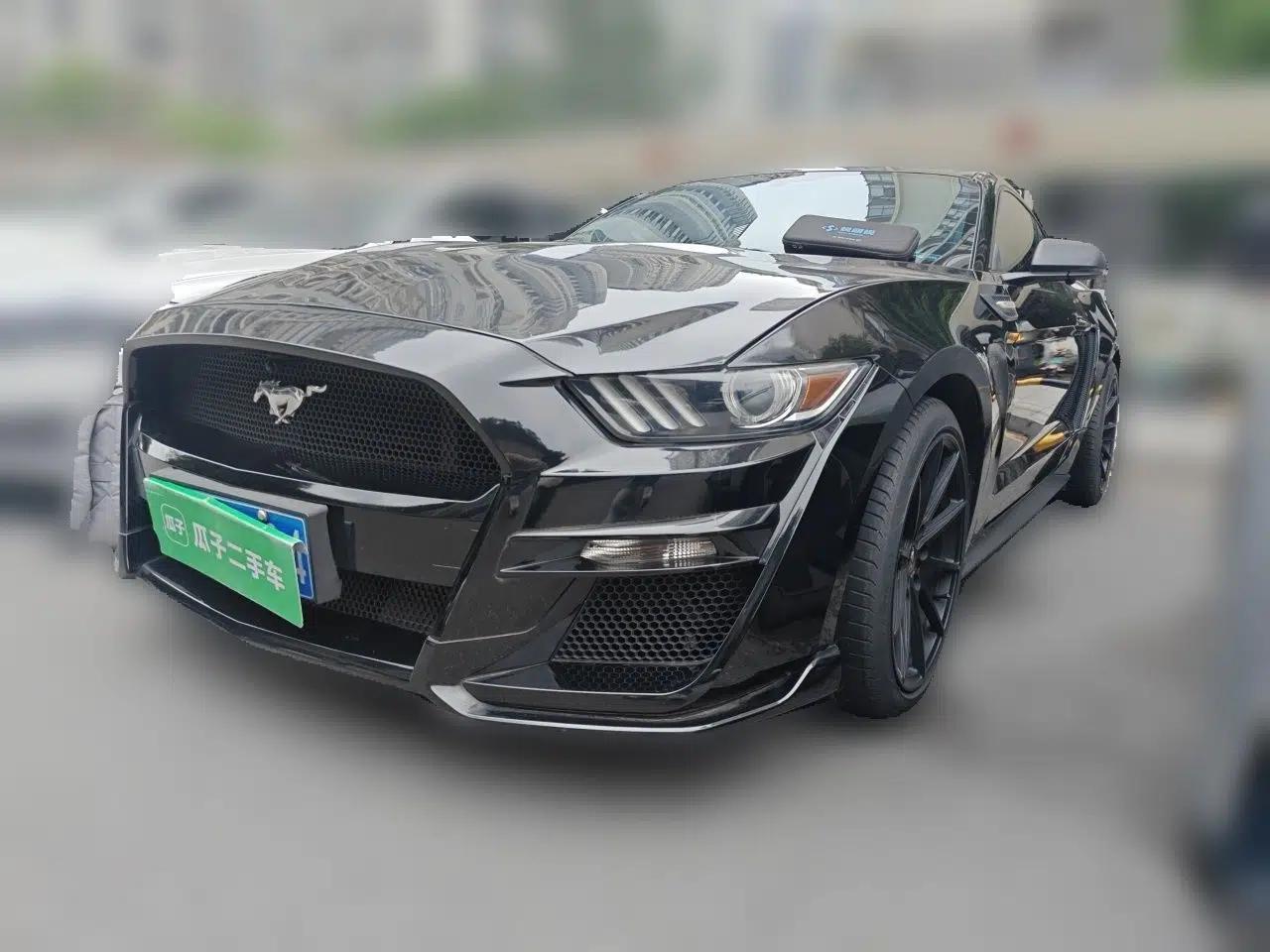 Ford Mustang — миниатюра 1