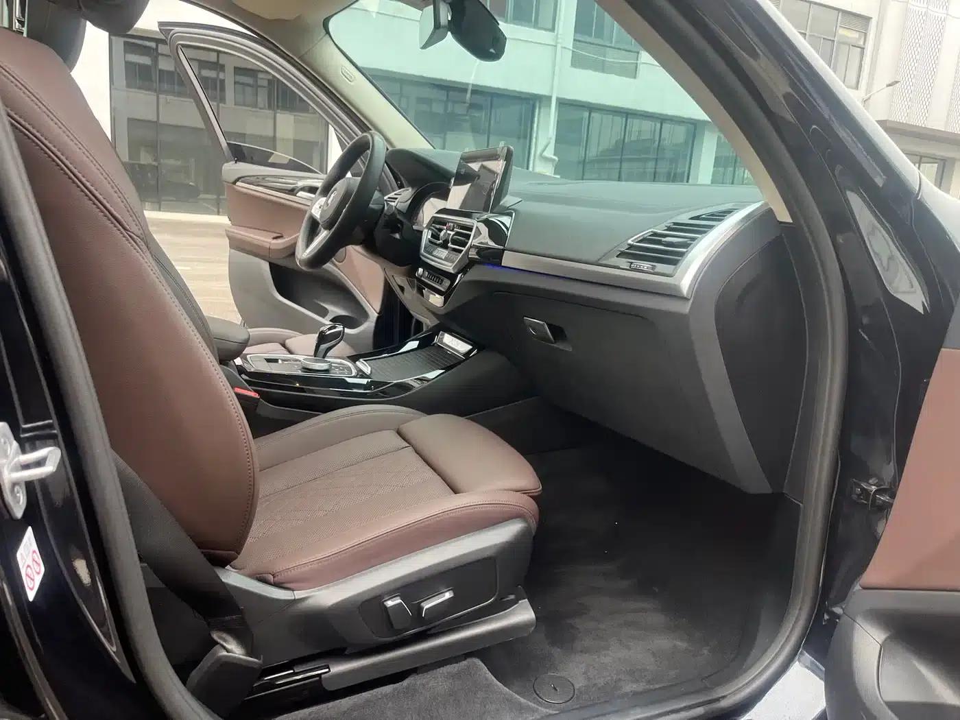 2023 BMW X3 xDrive25i M Sport Package — миниатюра 10