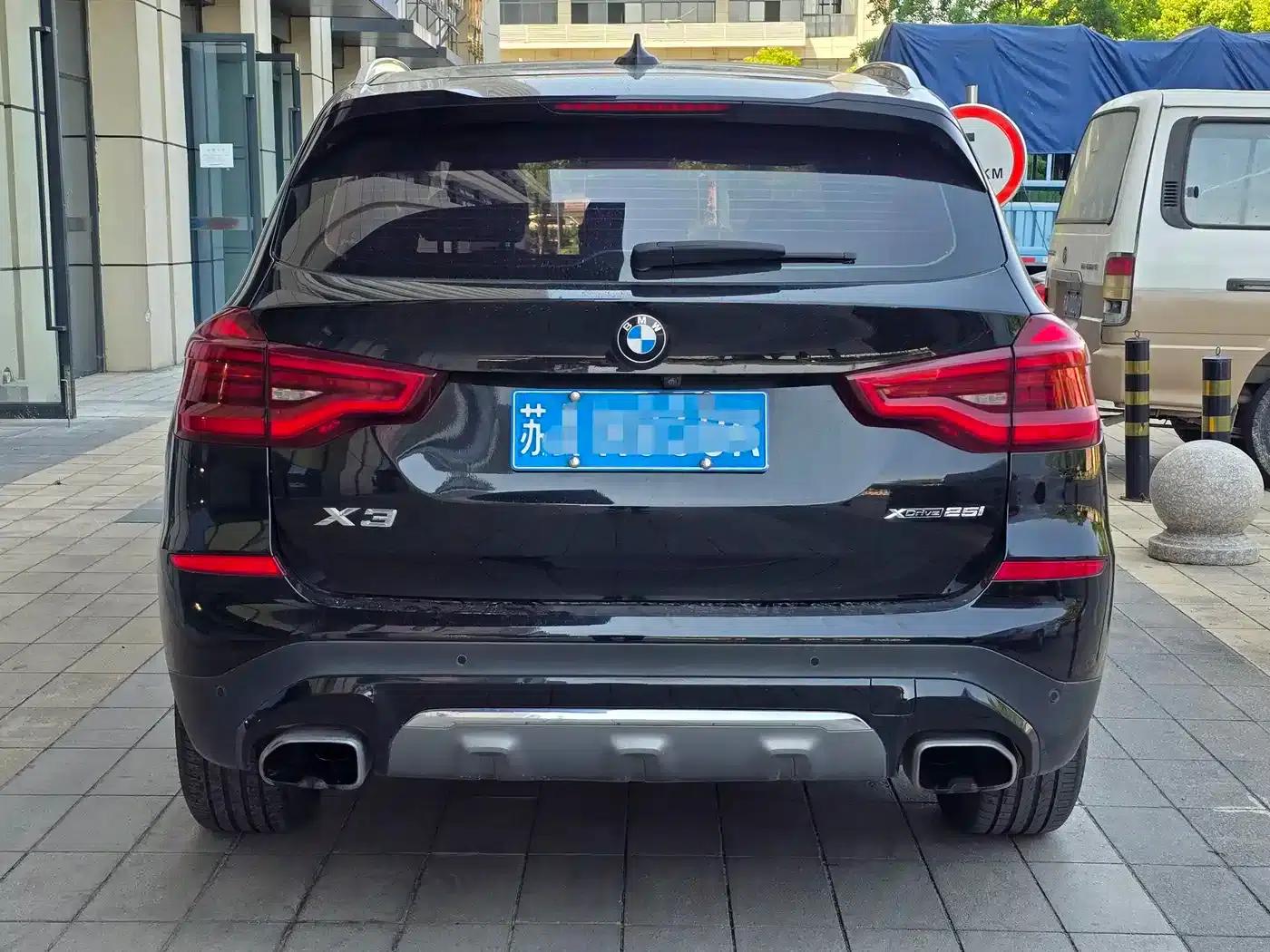 BMW X3 2020 xDrive25i Luxury Package — миниатюра 3