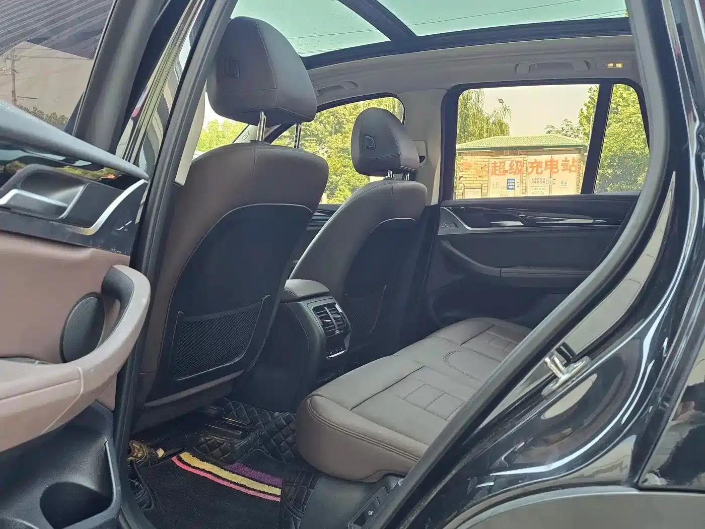 BMW X3 2020 xDrive25i Luxury Package — миниатюра 8