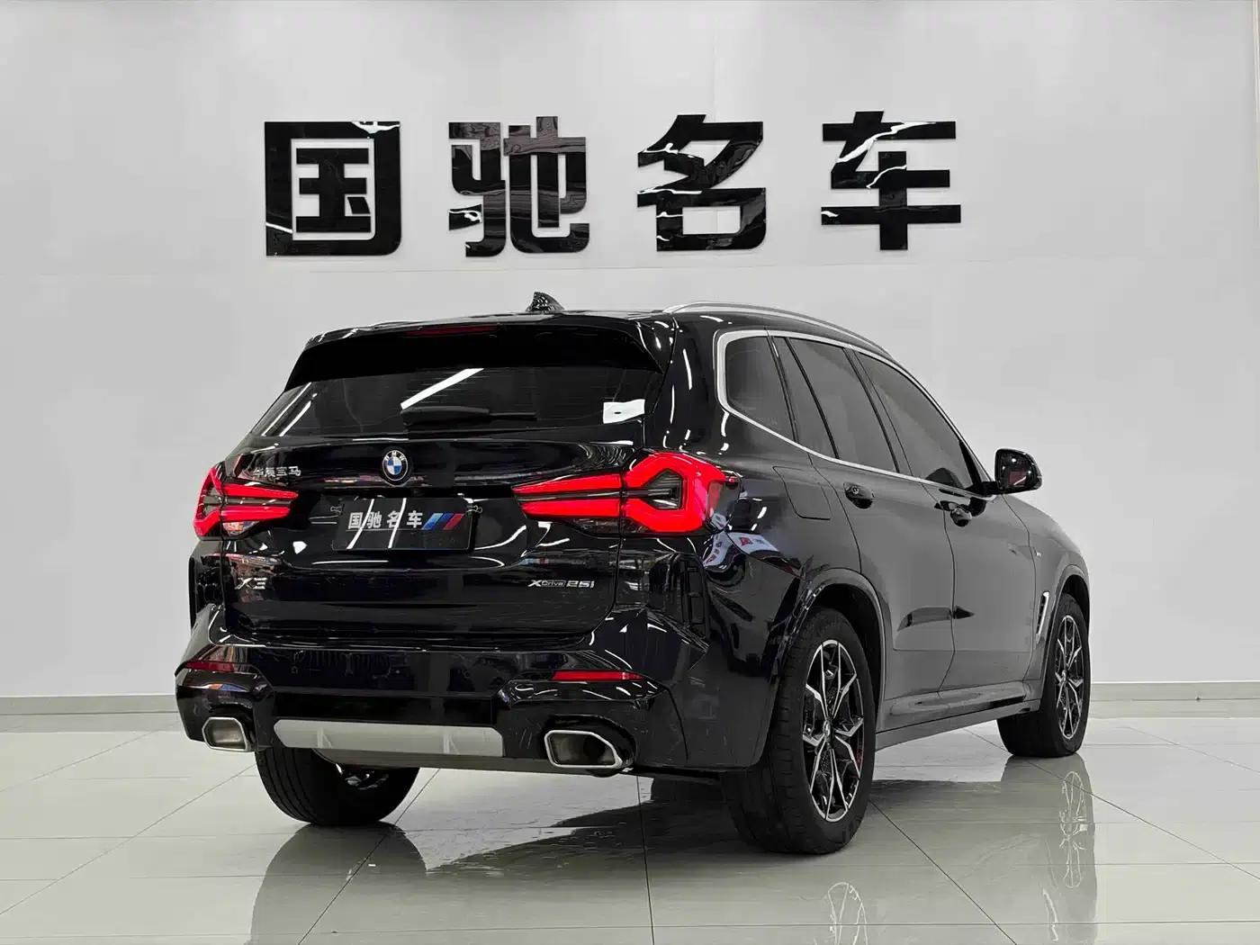 2022 BMW X3 xDrive25i M Sport Package — миниатюра 5
