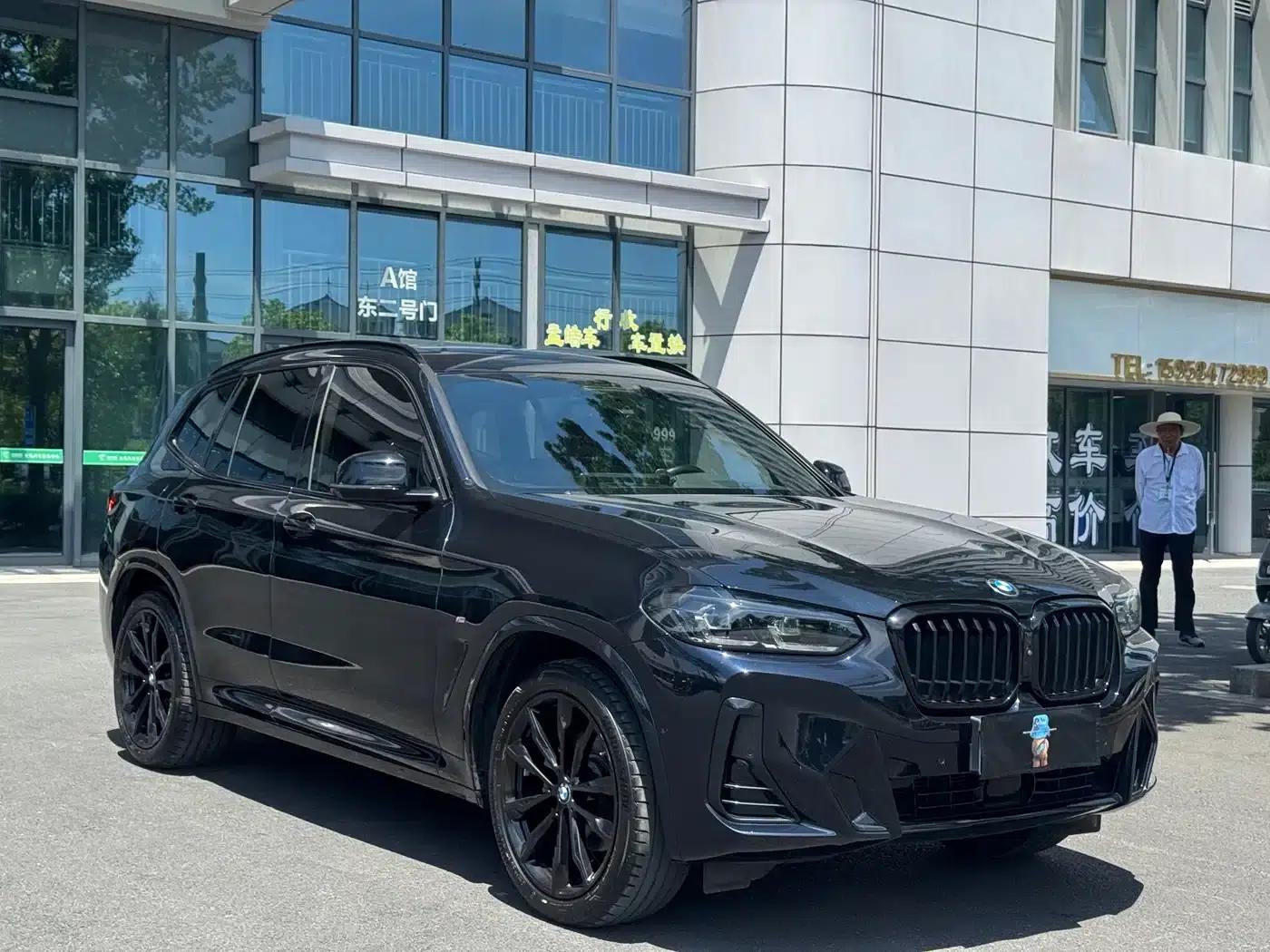 BMW X3 2023 xDrive30i Luxury M Sport Package — миниатюра 3