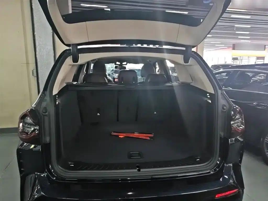 2023 BMW X3 xDrive25i M Sport Package — миниатюра 19