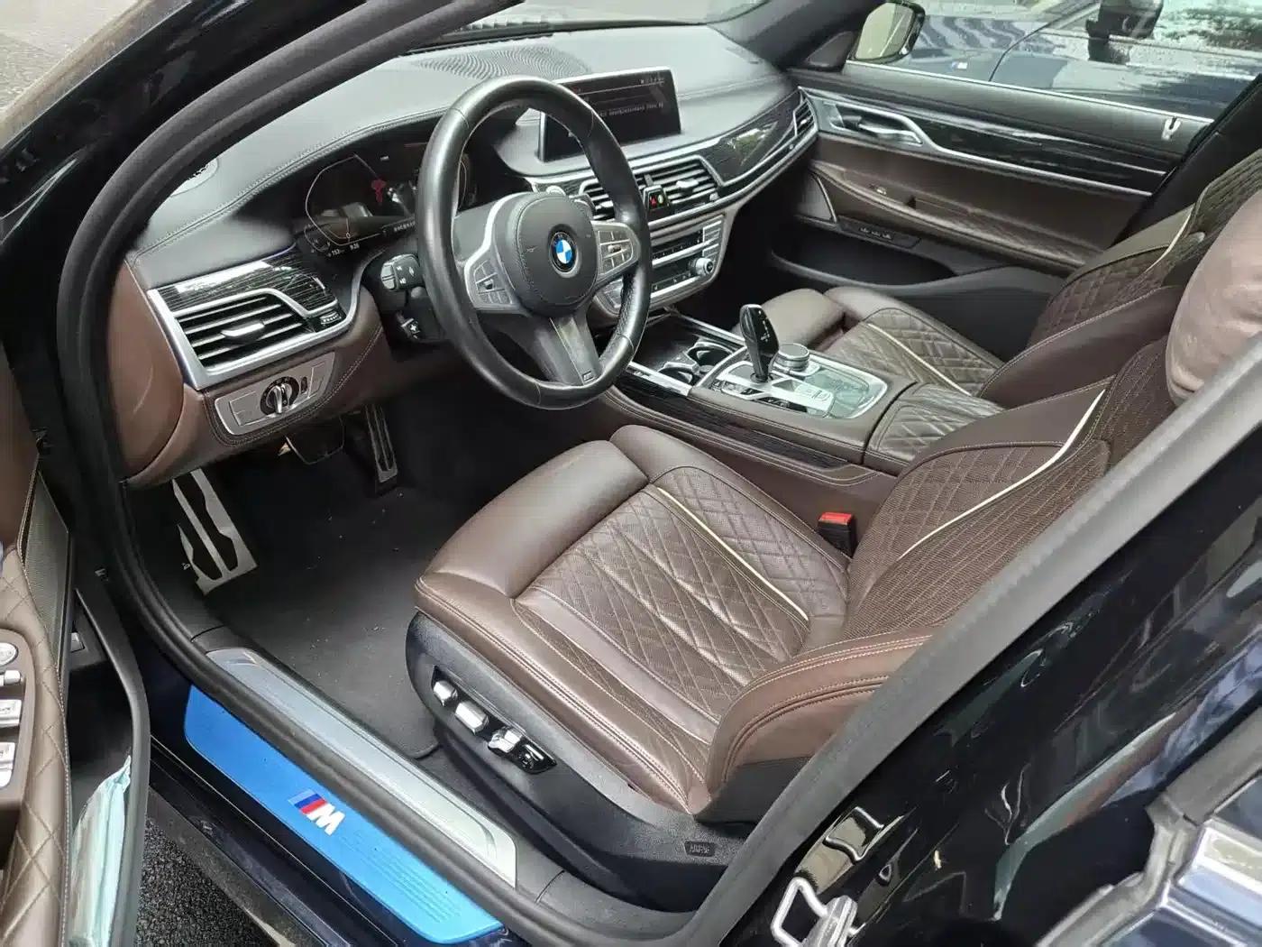 2021 BMW 7 Series 740Li Leading Edition M Sport Package — миниатюра 5