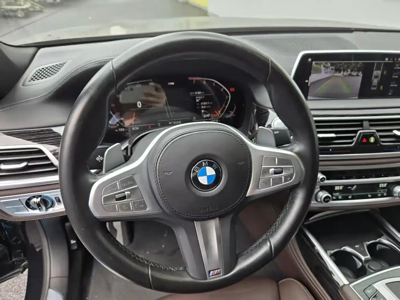 2021 BMW 7 Series 740Li Leading Edition M Sport Package — миниатюра 7