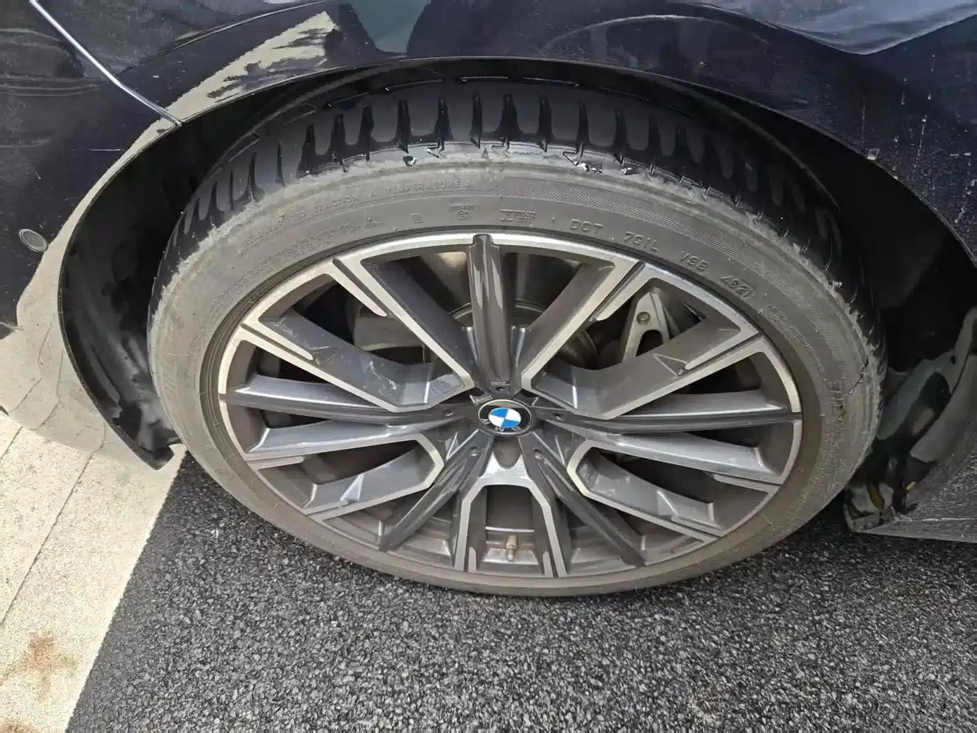 2021 BMW 7 Series 740Li Leading Edition M Sport Package — миниатюра 9