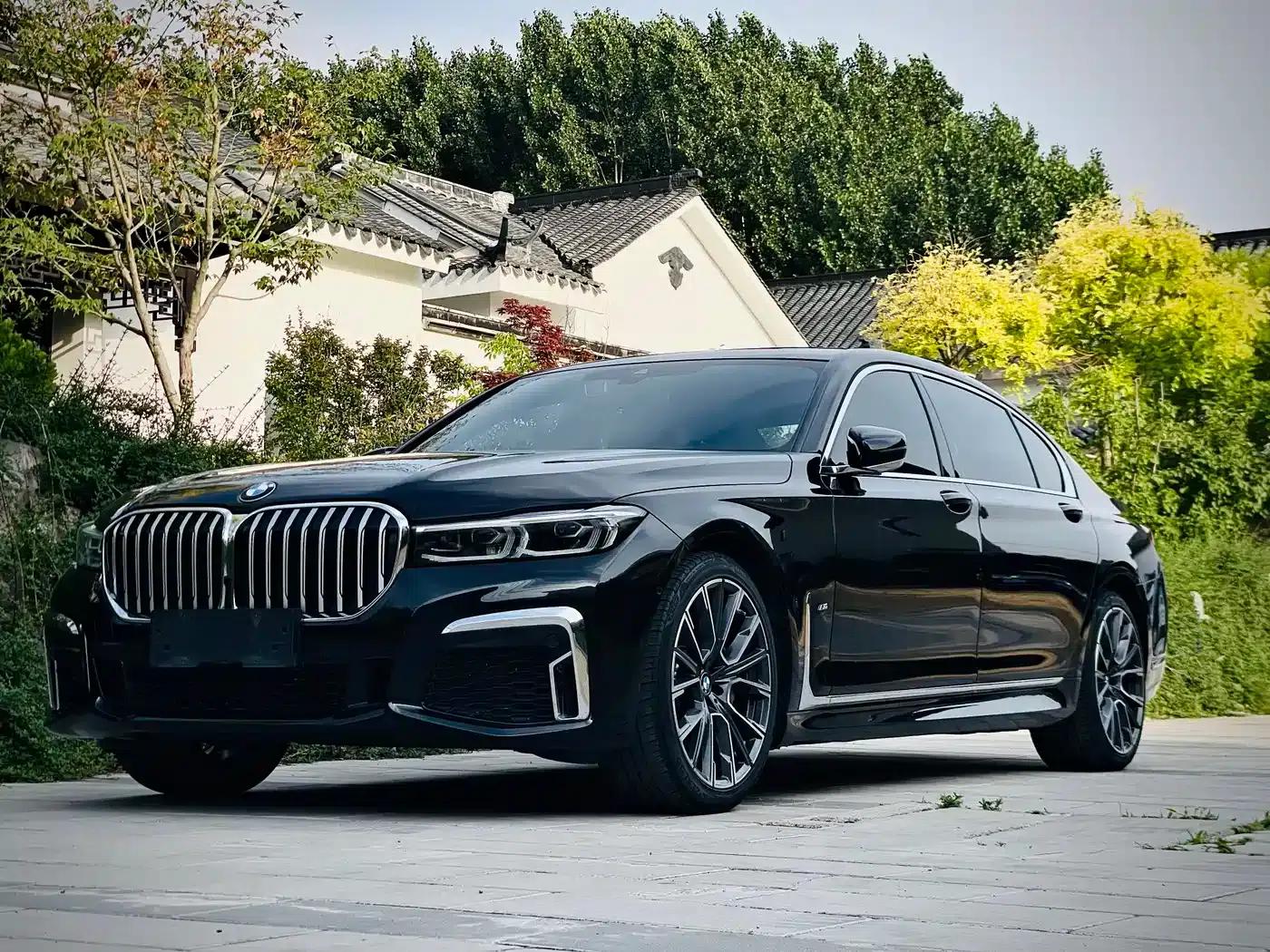 2019 BMW 7 Series Facelift 740Li Luxury M Sport Package — миниатюра 1