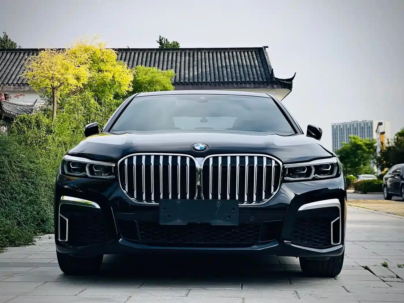 2019 BMW 7 Series Facelift 740Li Luxury M Sport Package — миниатюра 2