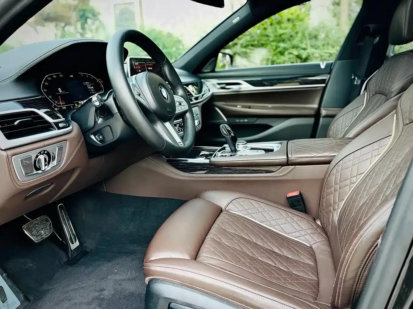 2019 BMW 7 Series Facelift 740Li Luxury M Sport Package — миниатюра 13