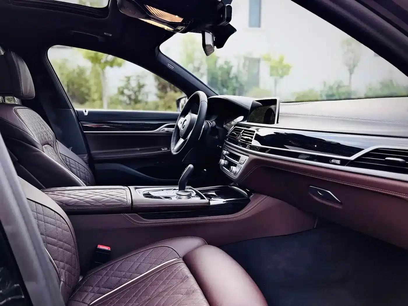 2019 BMW 7 Series Facelift 740Li Luxury M Sport Package — миниатюра 14