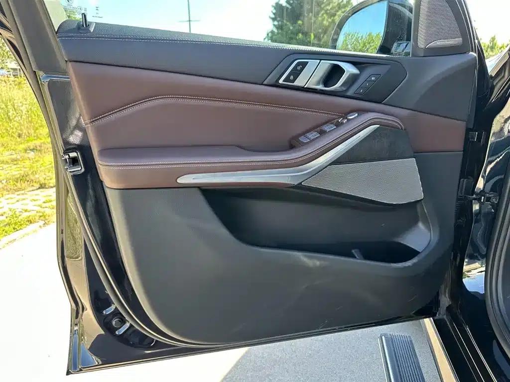 BMW X5 2022 Facelift xDrive 30Li M Sport Package — миниатюра 13