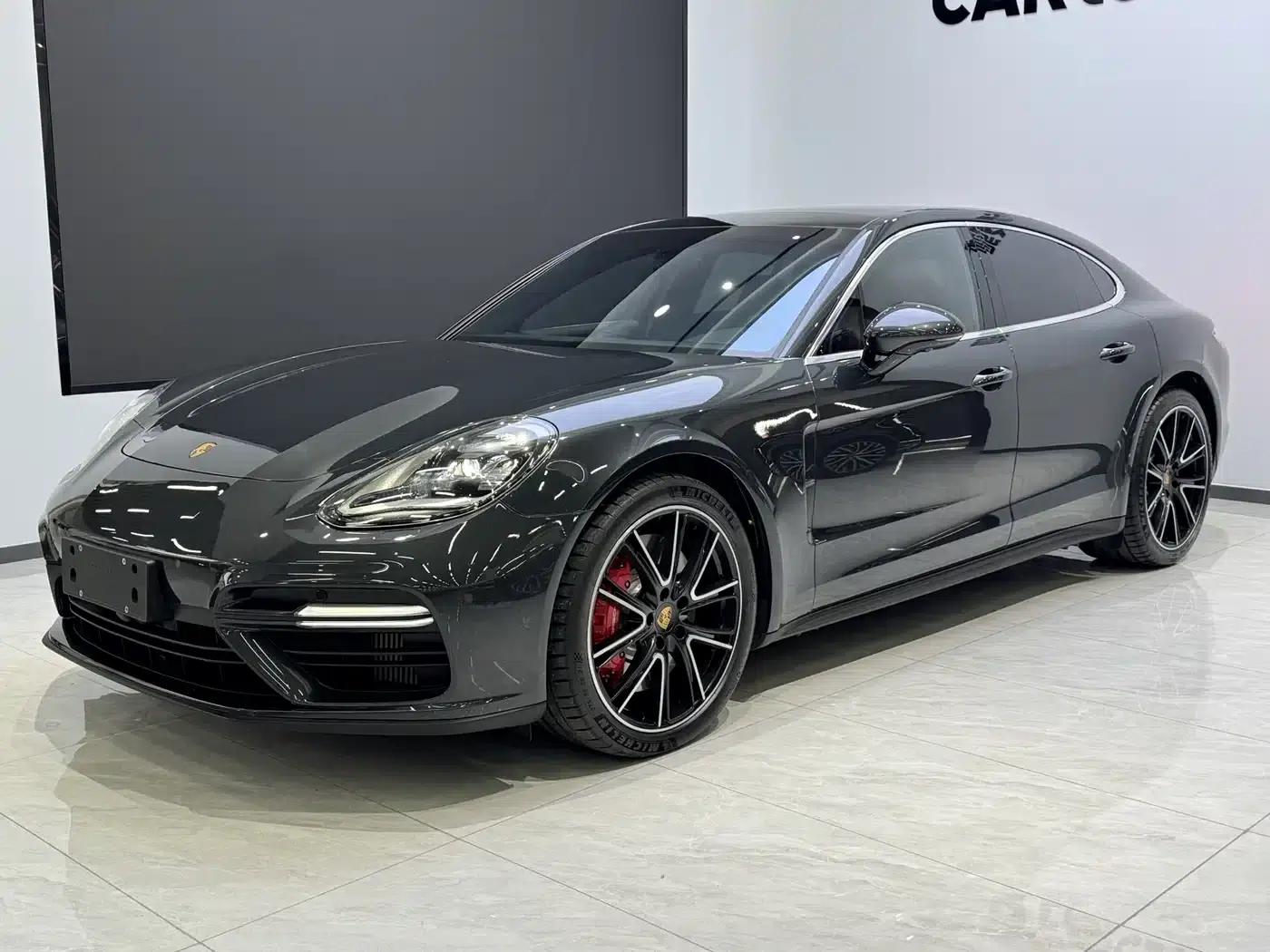 Panamera 2017 Panamera Turbo 4.0T — миниатюра 1