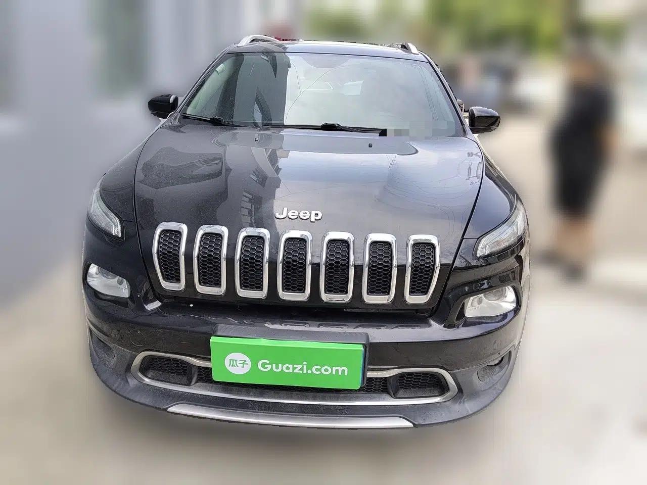 Jeep Cherokee 2017 2.0L Superior Edition — миниатюра 2