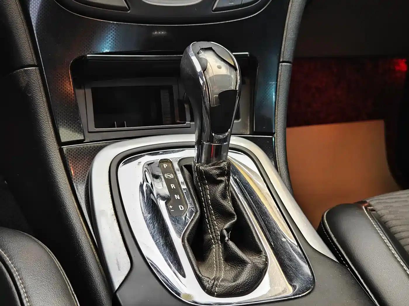 Buick Regal 2015 1.6T Advanced Technology Edition — миниатюра 18