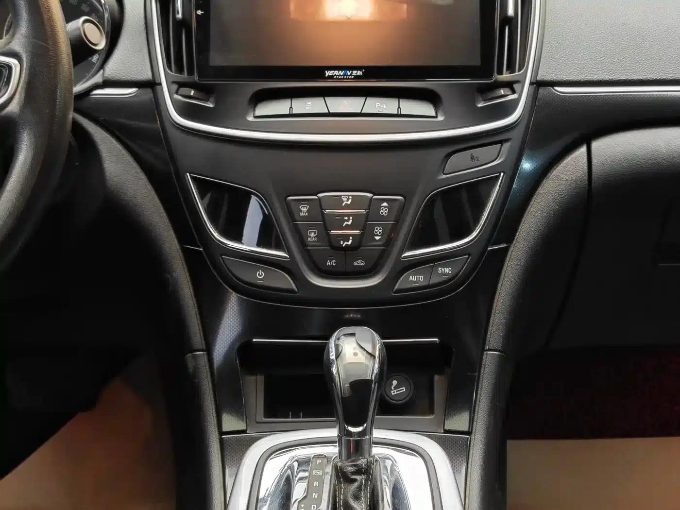 Buick Regal 2015 1.6T Advanced Technology Edition — миниатюра 19