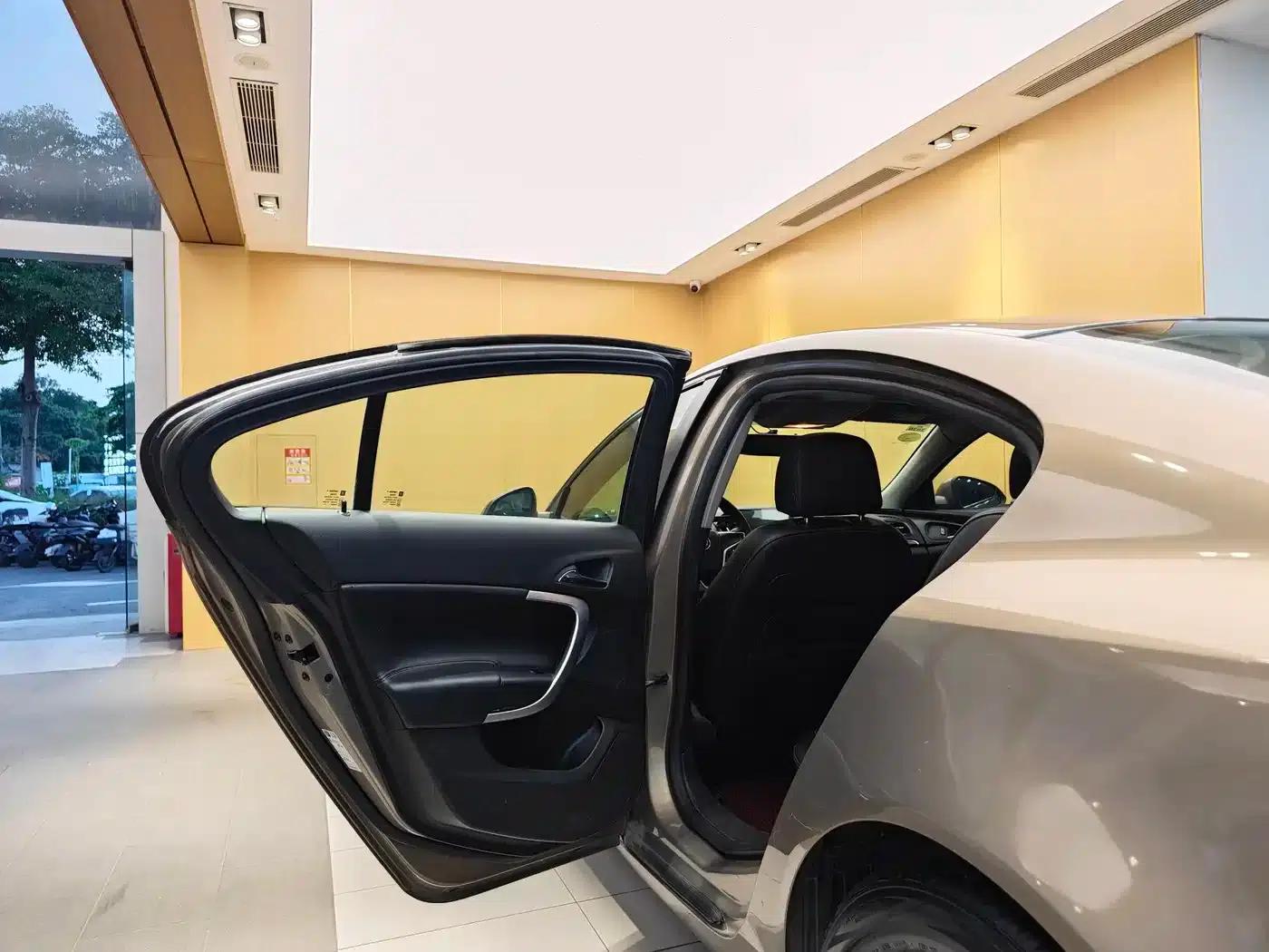 Buick Regal 2015 1.6T Advanced Technology Edition — миниатюра 21