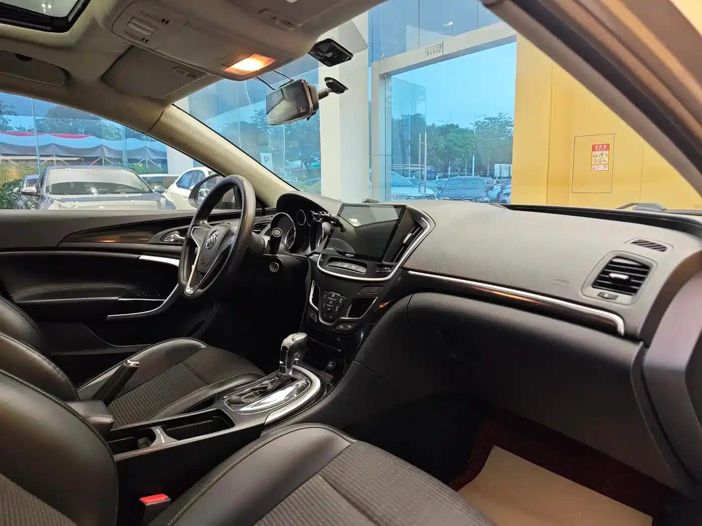 Buick Regal 2015 1.6T Advanced Technology Edition — миниатюра 32