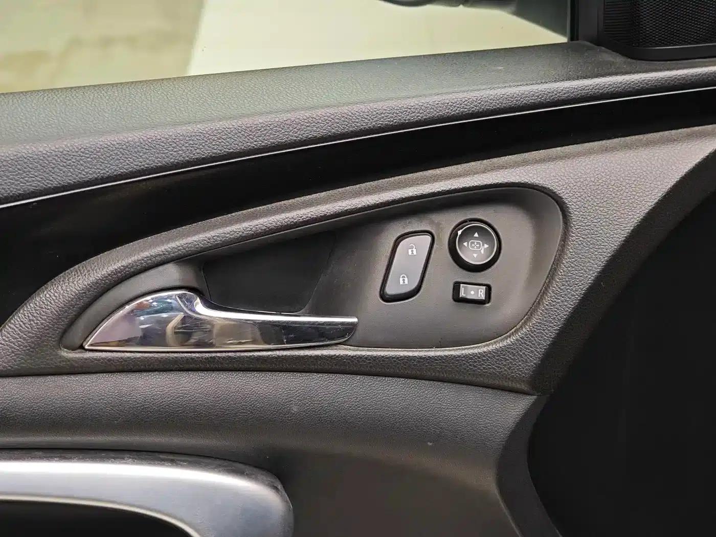Buick Regal 2015 1.6T Advanced Technology Edition — миниатюра 9