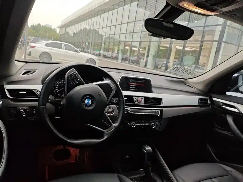 BMW X1 2019 sDrive20Li Leading Edition — миниатюра 4