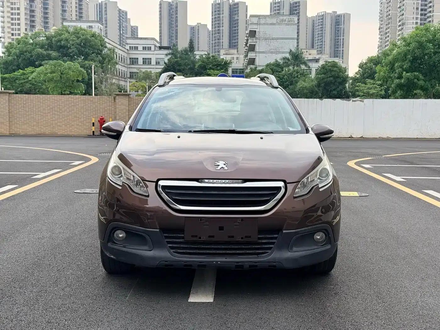 Peugeot 2008 2016 230THP Automatic Fashion Edition — миниатюра 2