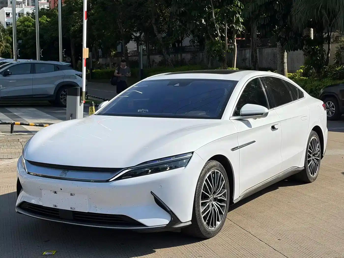Han 2020 EV Extended Range Luxury Edition — миниатюра 1