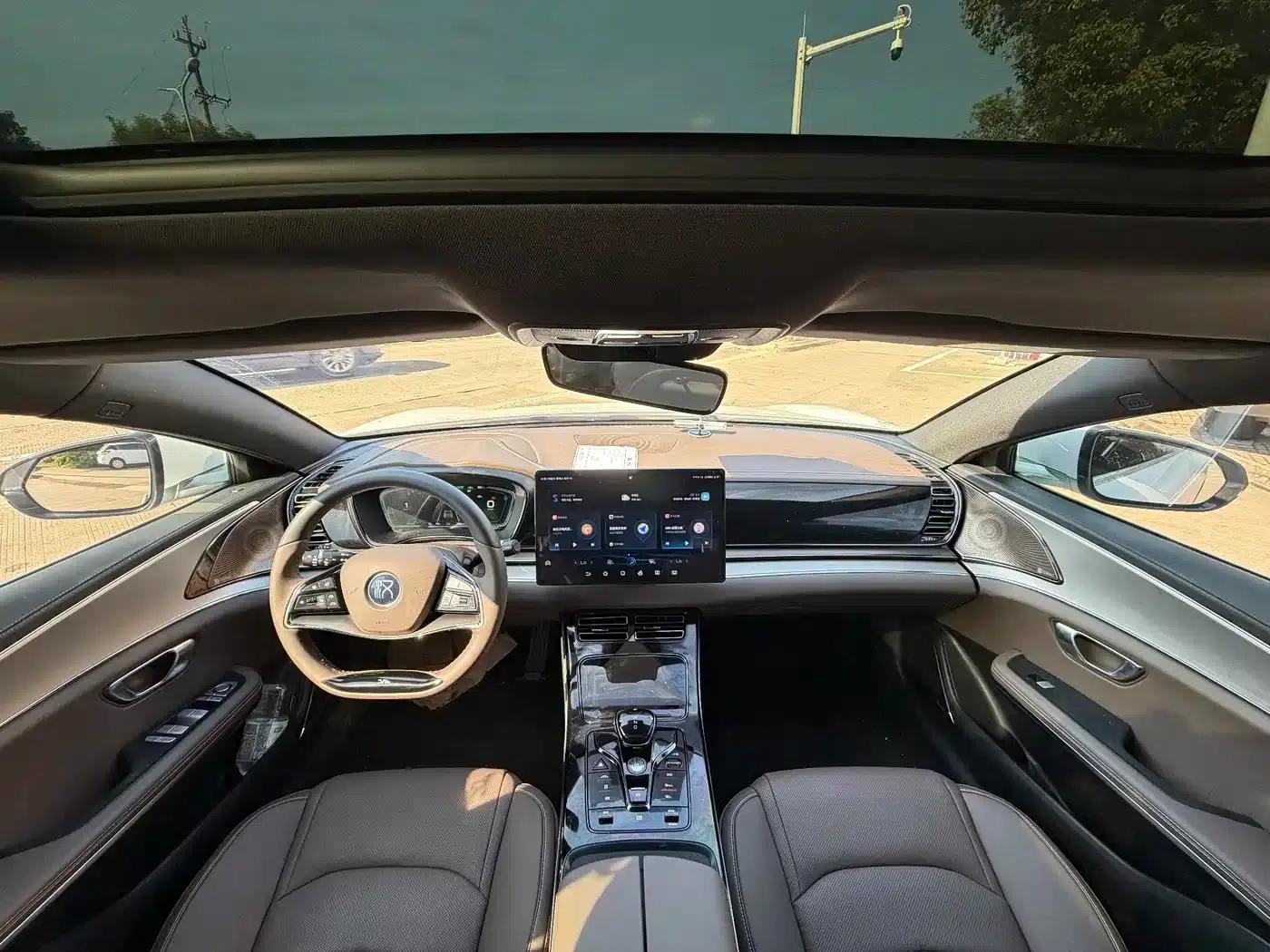 Han 2020 EV Extended Range Luxury Edition — миниатюра 3