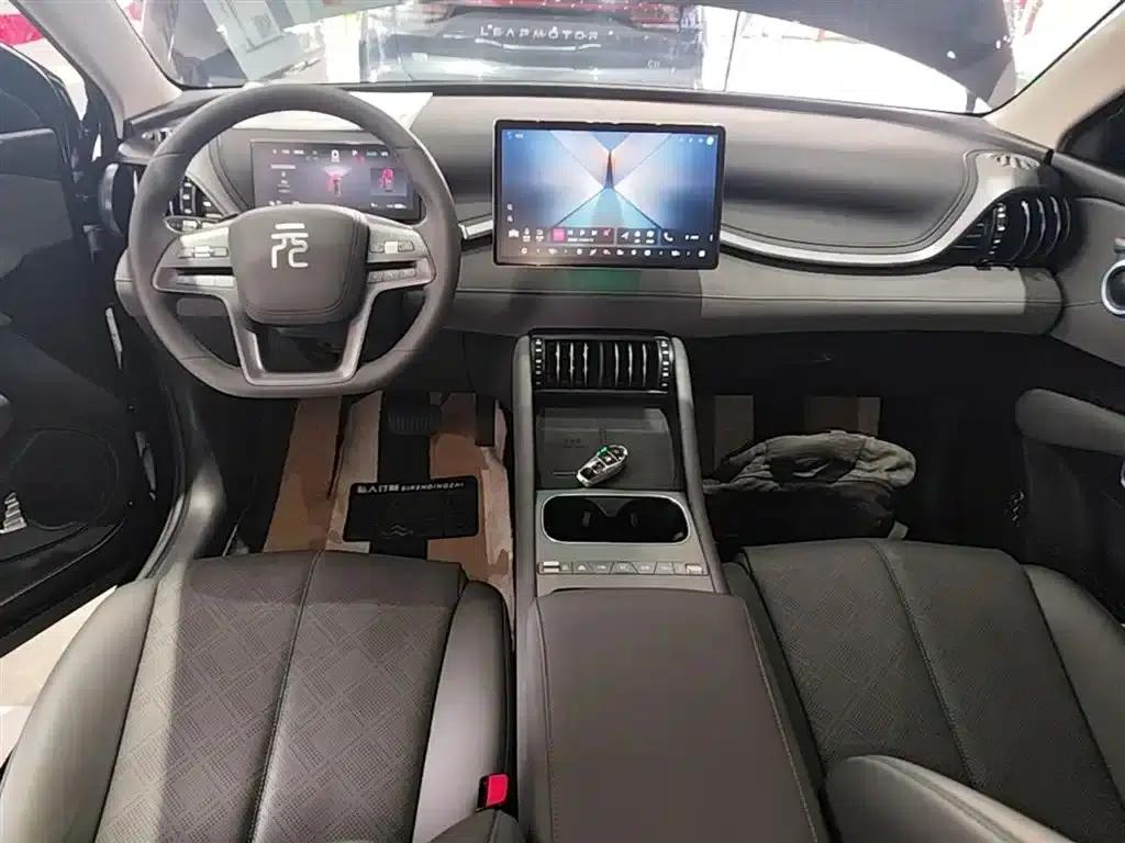 Yuan PLUS 2025 Intelligent Driving Edition 430KM Superior Model — миниатюра 10