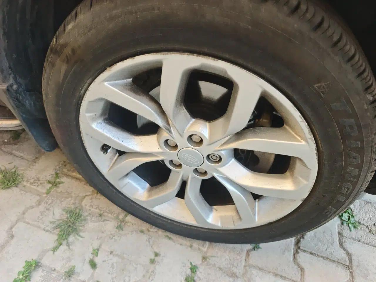 Land Rover Discovery Sport 2017 2.0T HSE — миниатюра 8