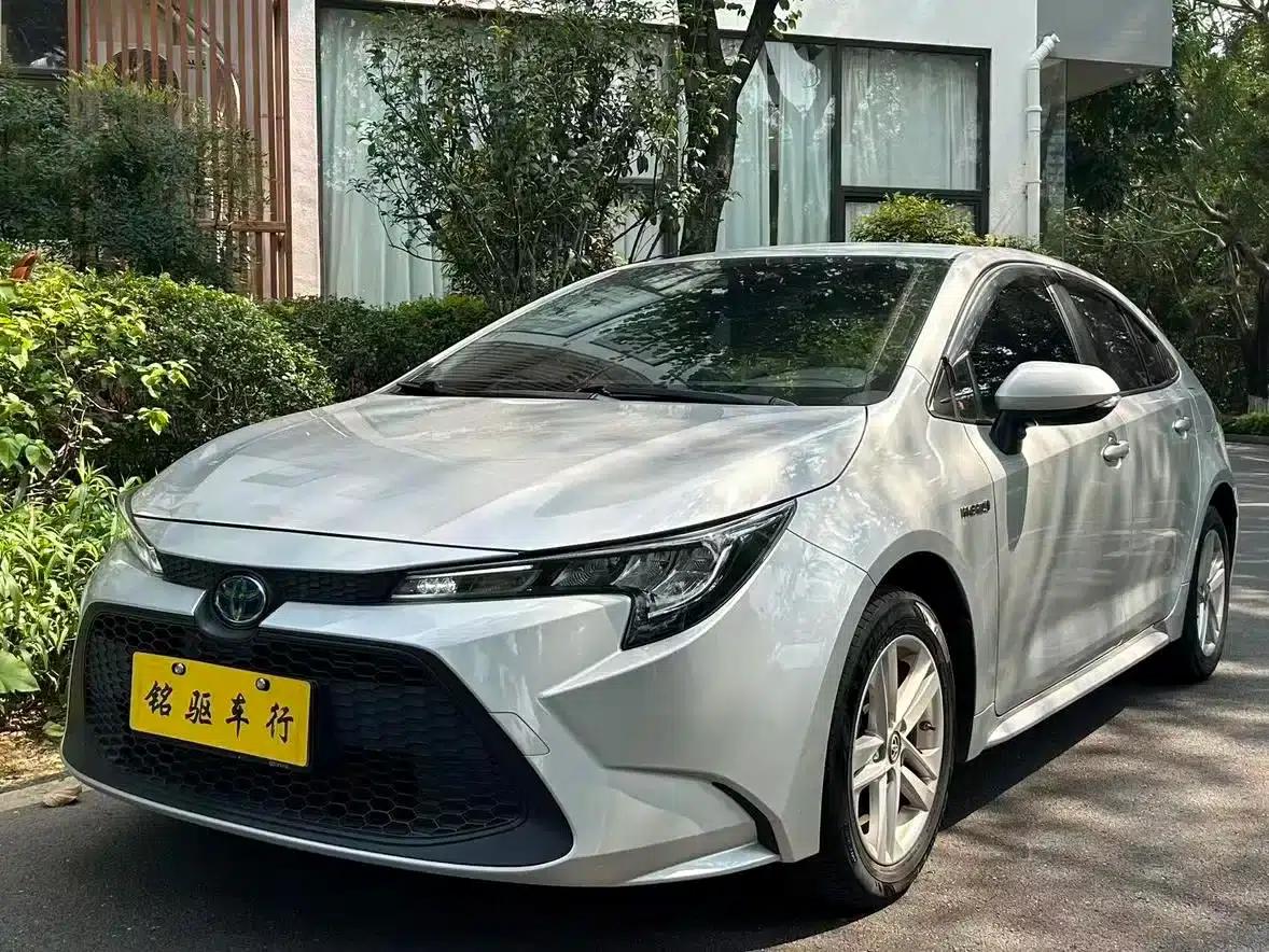 Levin 2022 Hybrid 1.8H E-CVT Leading Edition — миниатюра 1