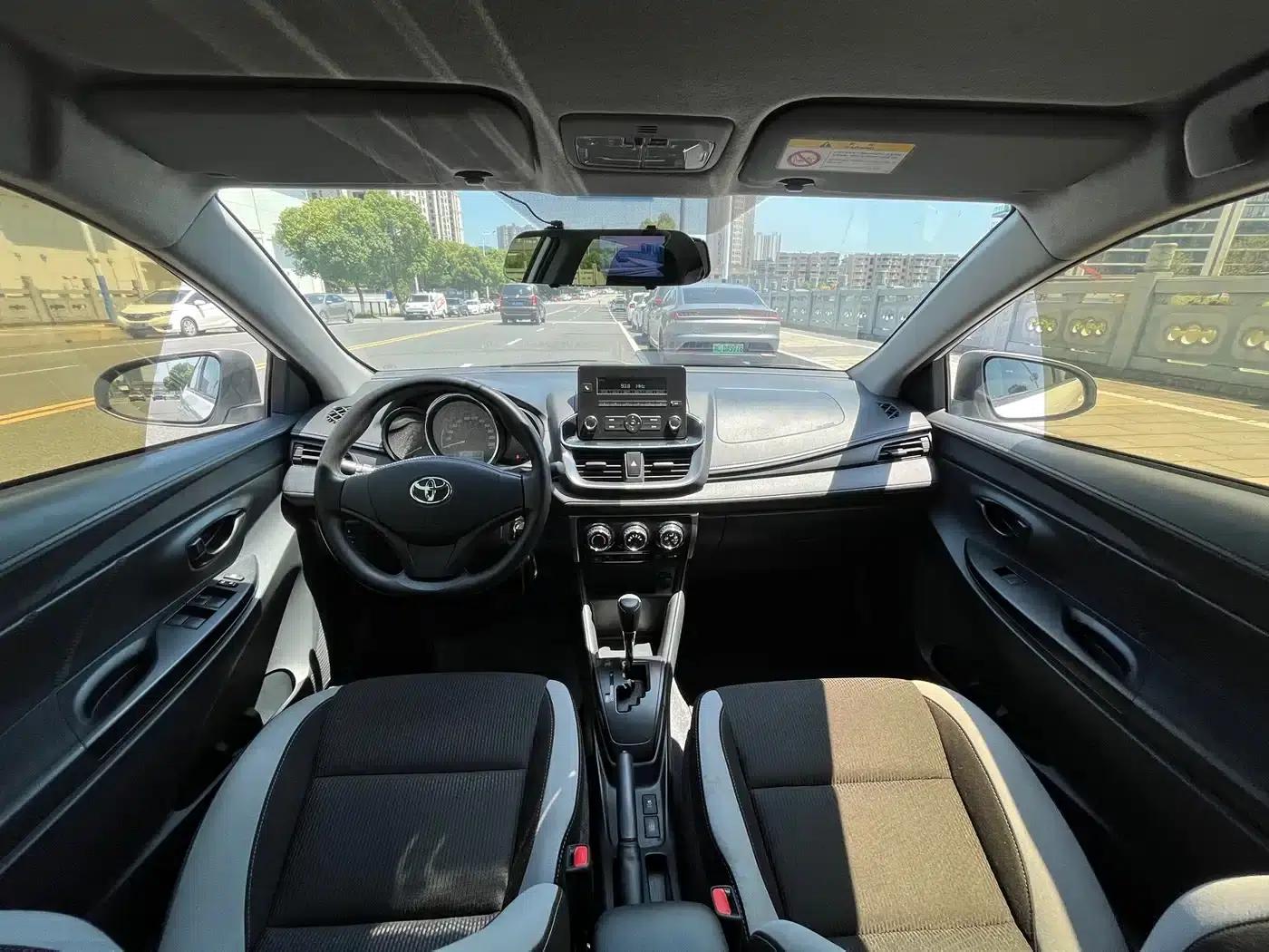 YARiS L 2020 Model YARiS X 1.5L CVT Premium Edition — миниатюра 8